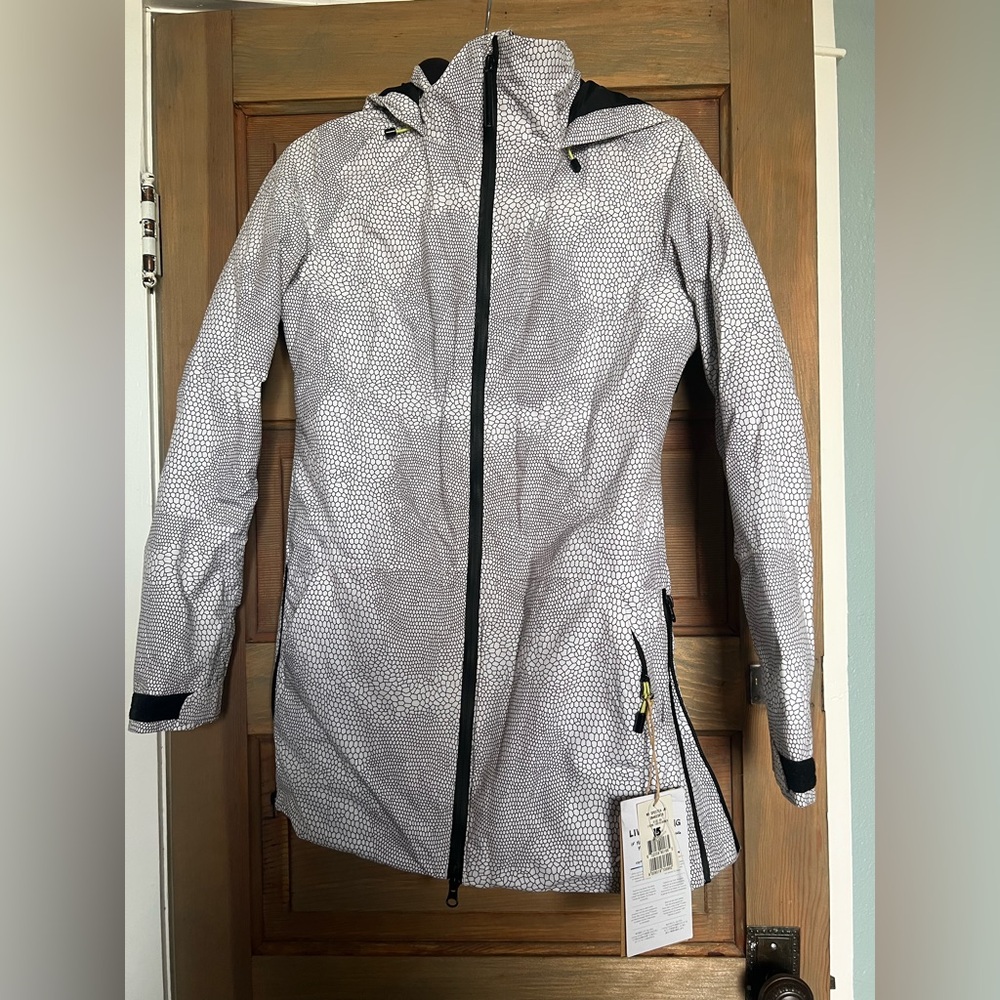 Burton Women's Black and White Patterned Ski Jacket